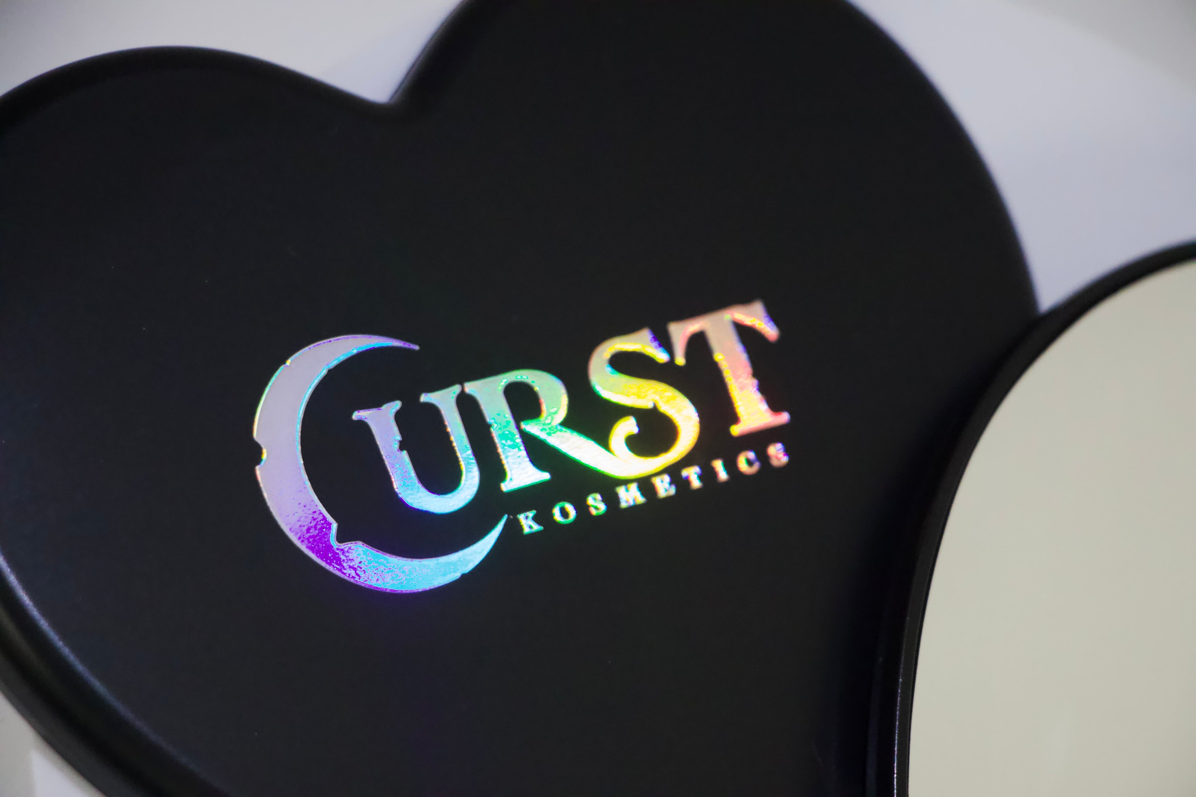Curst Mirror