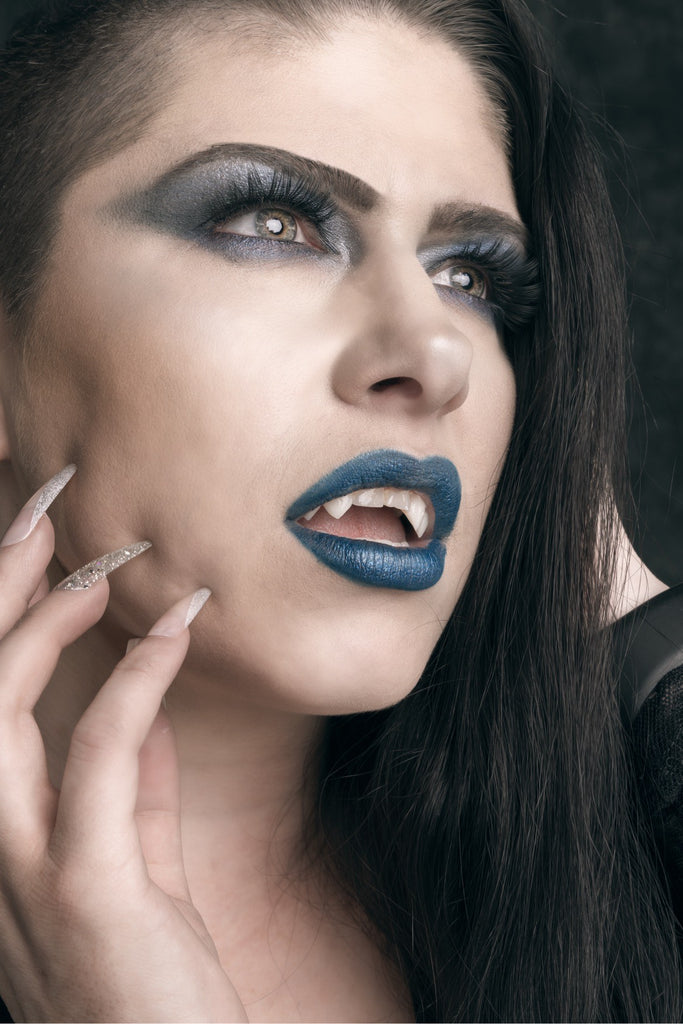 lunatik cosmetics labs, new palette Vampira, gothic makeup, goth
